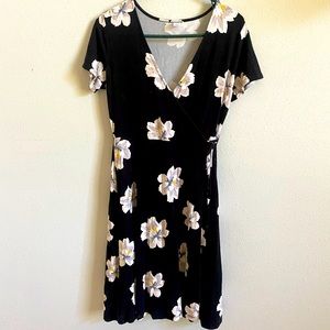 Old navy-size small- black dress with flowers